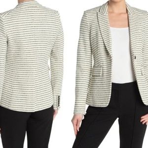Veronica Beard Tweed Dickey Blazer. Size 8